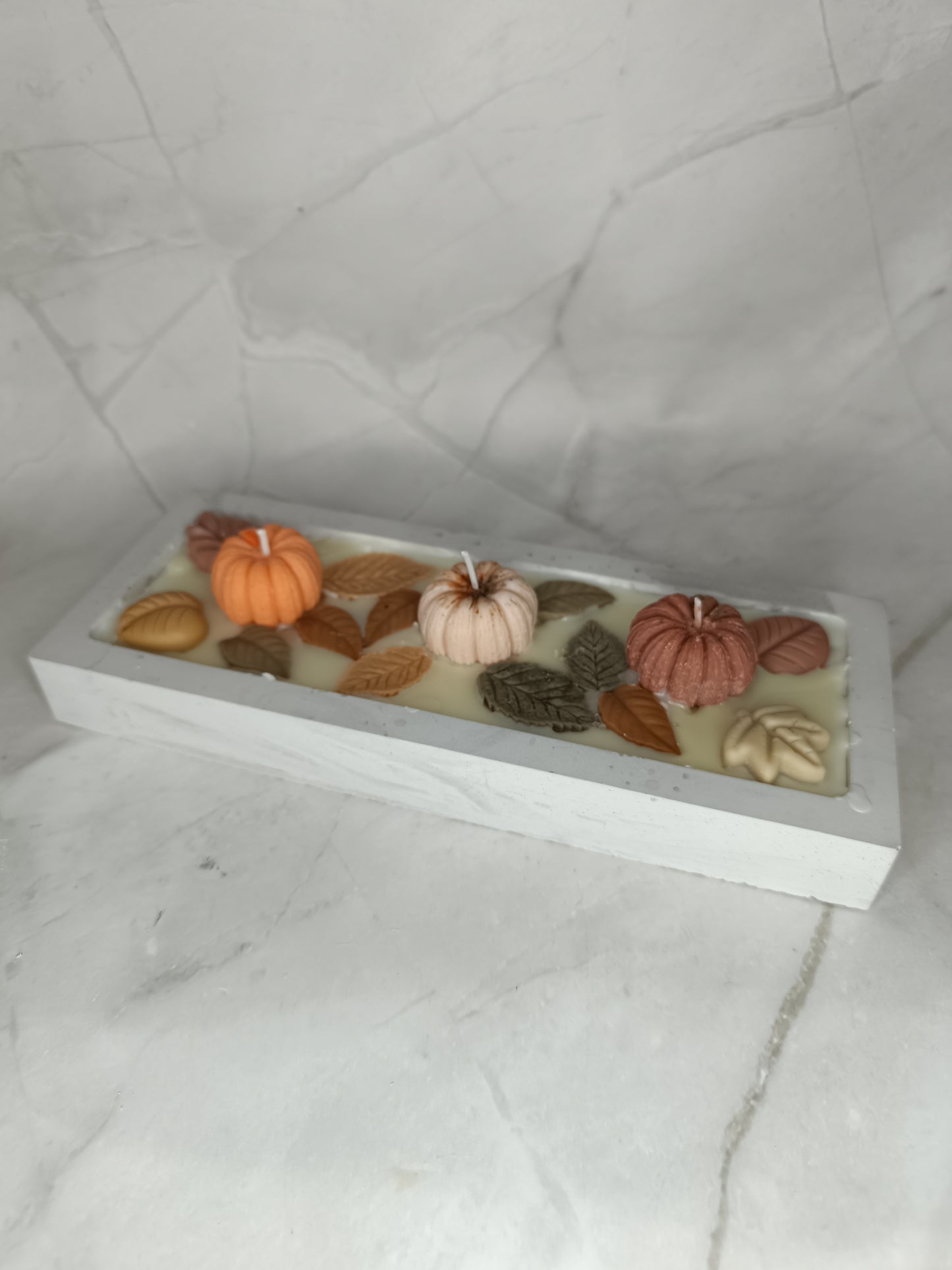 Autumn candle tray